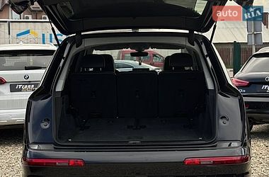 Внедорожник / Кроссовер Audi Q7 2017 в Стрые