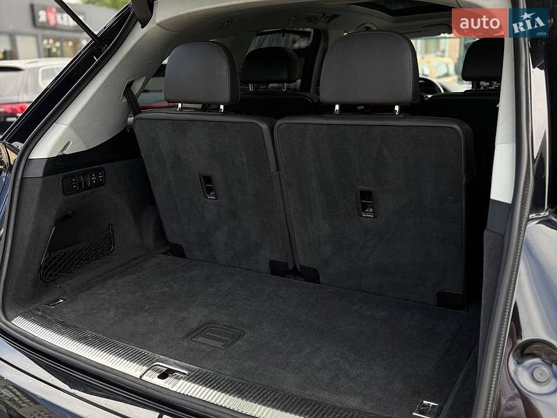 Внедорожник / Кроссовер Audi Q7 2017 в Стрые