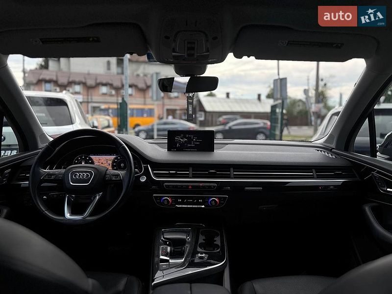 Внедорожник / Кроссовер Audi Q7 2017 в Стрые