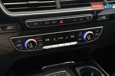 Внедорожник / Кроссовер Audi Q7 2017 в Стрые