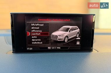Позашляховик / Кросовер Audi Q7 2017 в Виноградові