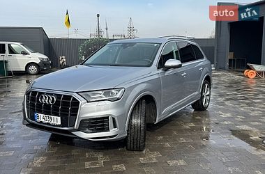 Позашляховик / Кросовер Audi Q7 2021 в Полтаві
