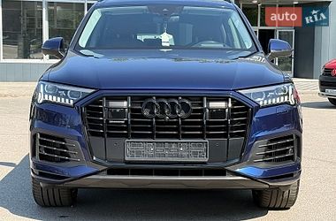 Позашляховик / Кросовер Audi Q7 2020 в Дніпрі
