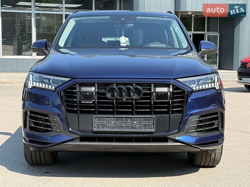 Позашляховик / Кросовер Audi Q7 2020 в Дніпрі