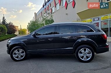 Внедорожник / Кроссовер Audi Q7 2015 в Полтаве