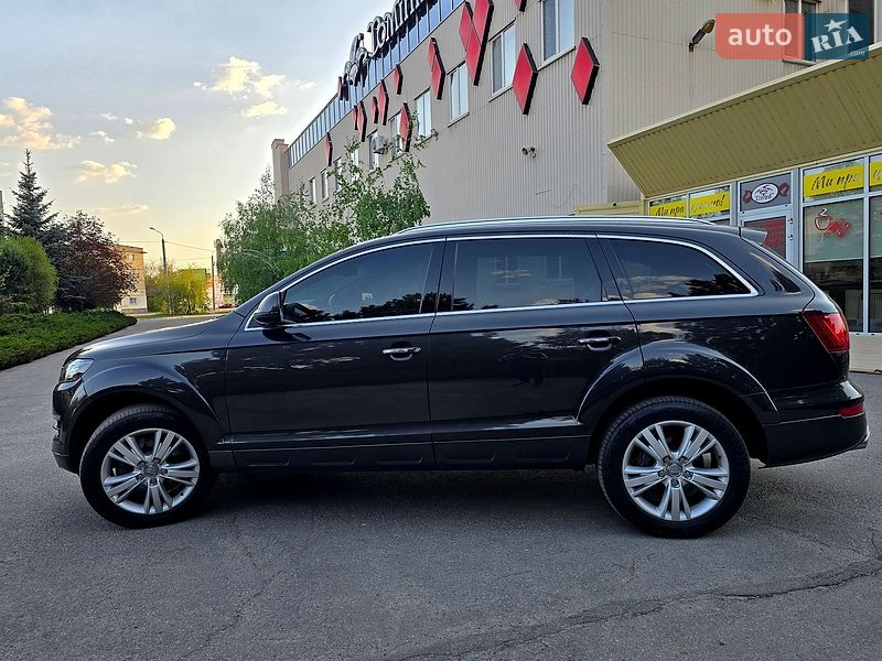 Внедорожник / Кроссовер Audi Q7 2015 в Полтаве