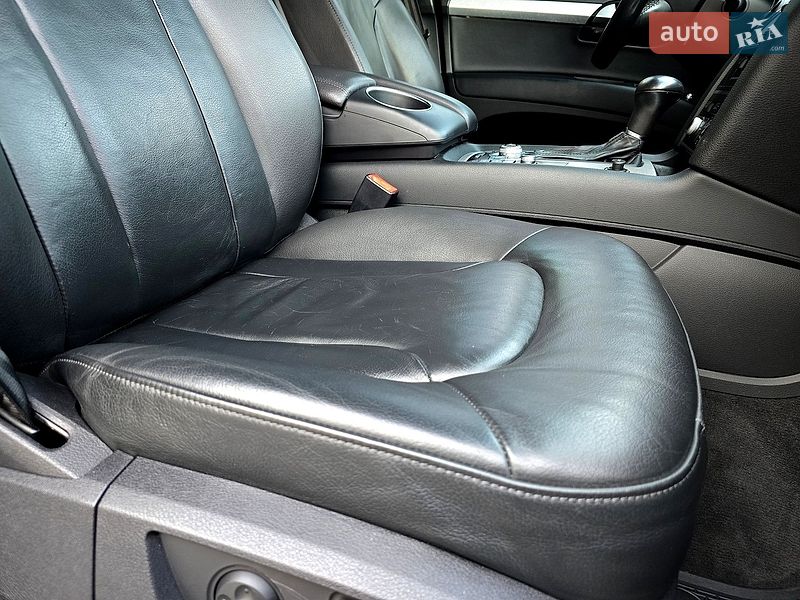 Внедорожник / Кроссовер Audi Q7 2015 в Полтаве