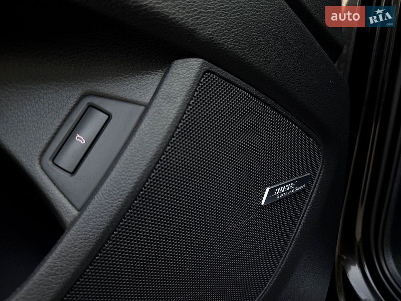 Внедорожник / Кроссовер Audi Q7 2015 в Полтаве