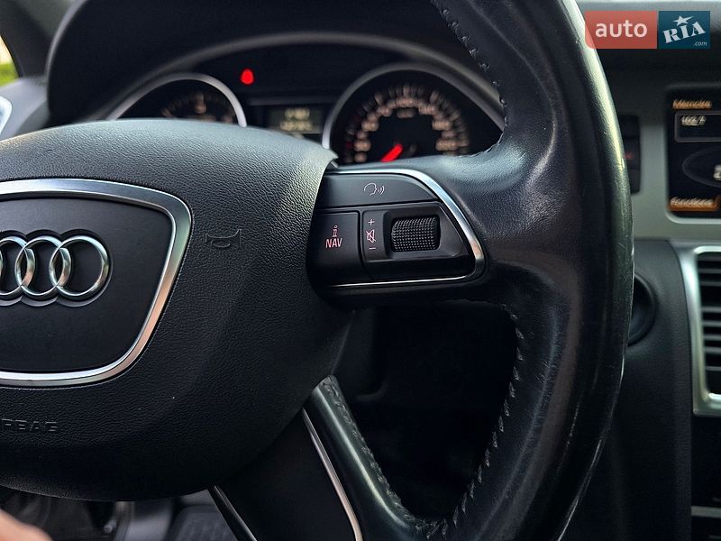 Внедорожник / Кроссовер Audi Q7 2015 в Полтаве