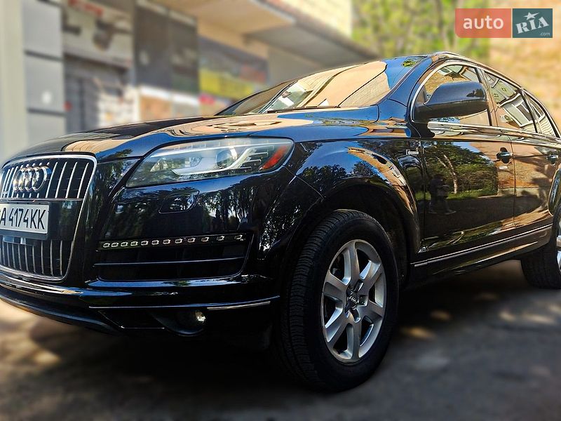 Внедорожник / Кроссовер Audi Q7 2015 в Черкассах