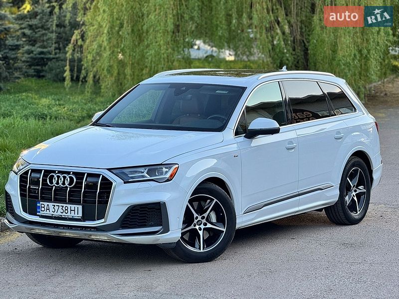 Внедорожник / Кроссовер Audi Q7 2021 в Киеве