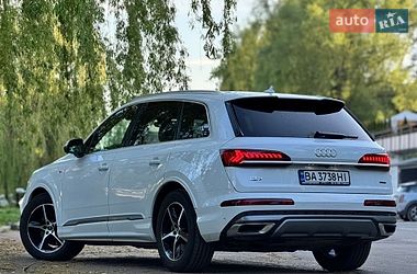 Внедорожник / Кроссовер Audi Q7 2021 в Киеве