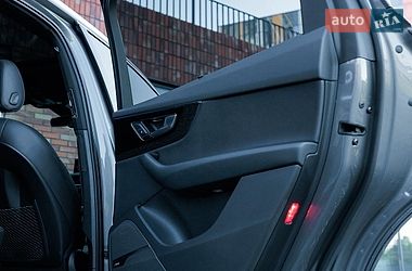 Позашляховик / Кросовер Audi Q7 2017 в Дніпрі