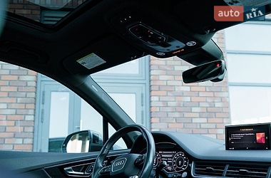 Позашляховик / Кросовер Audi Q7 2017 в Дніпрі