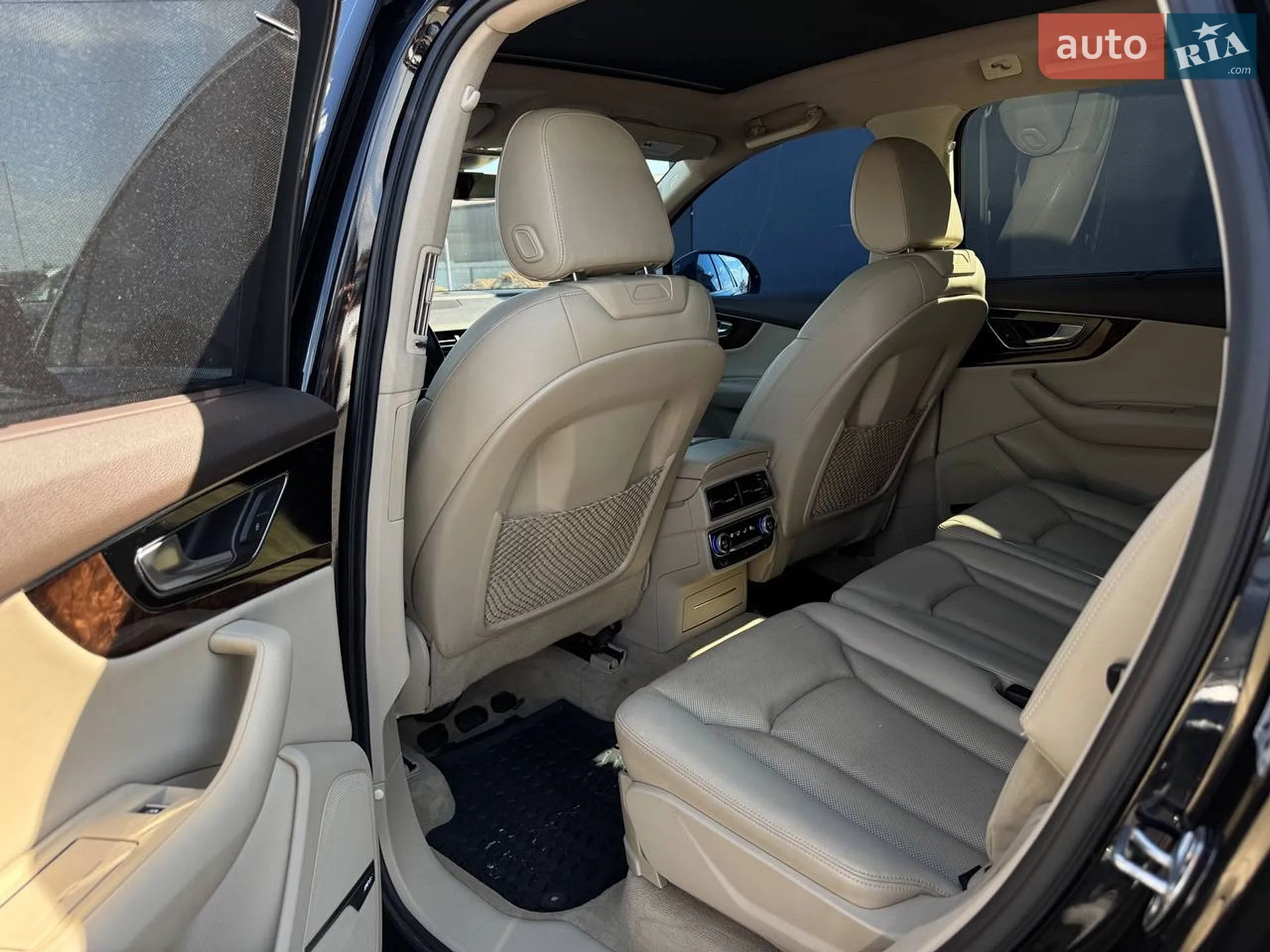 2017 Audi Q7 - мініатюра 16