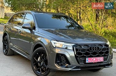 Внедорожник / Кроссовер Audi Q7 2023 в Виннице