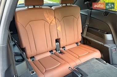 Внедорожник / Кроссовер Audi Q7 2023 в Виннице