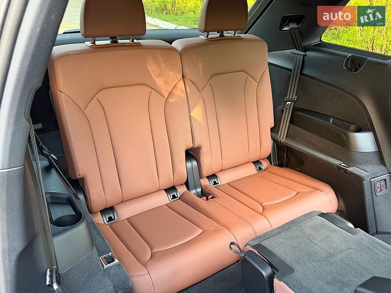 Внедорожник / Кроссовер Audi Q7 2023 в Виннице