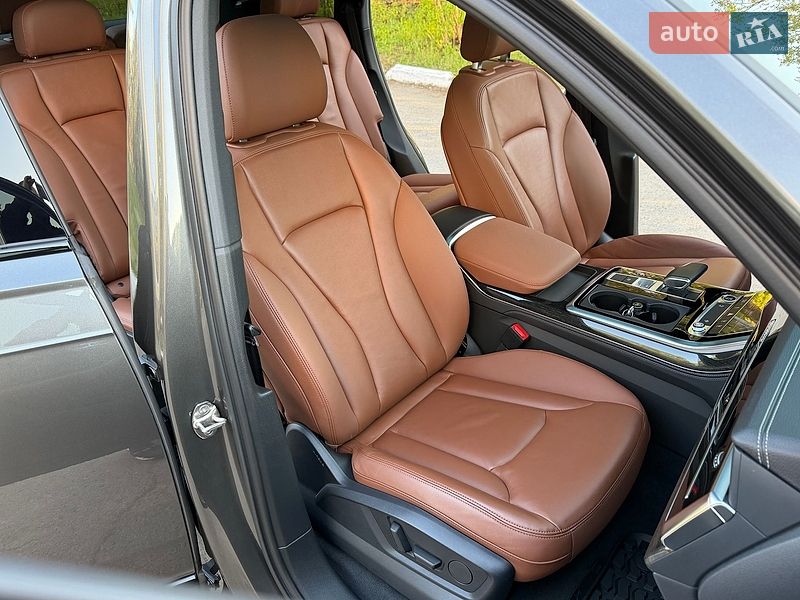 Внедорожник / Кроссовер Audi Q7 2023 в Виннице