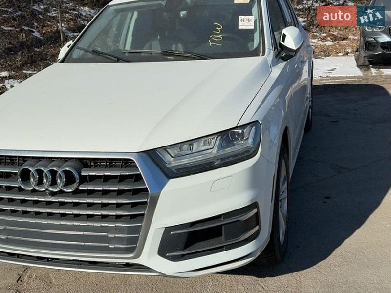 Внедорожник / Кроссовер Audi Q7 2019 в Одессе