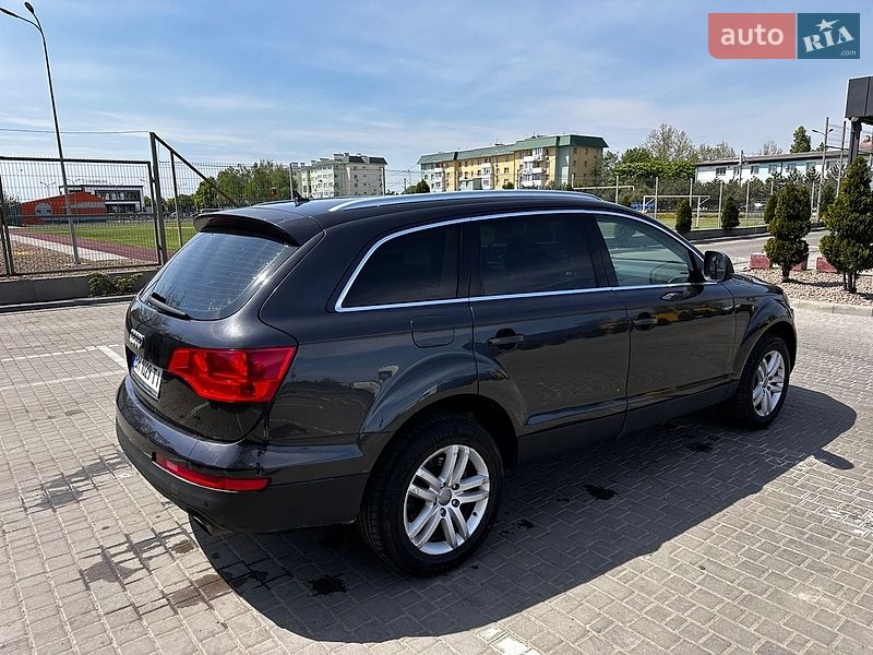 Внедорожник / Кроссовер Audi Q7 2007 в Одессе
