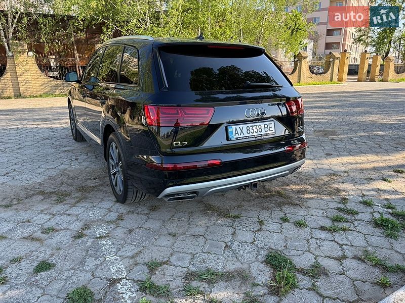 Внедорожник / Кроссовер Audi Q7 2017 в Харькове