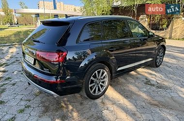 Внедорожник / Кроссовер Audi Q7 2017 в Харькове