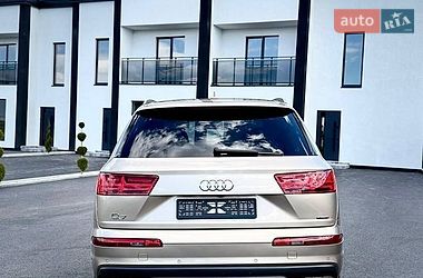 Внедорожник / Кроссовер Audi Q7 2019 в Тячеве
