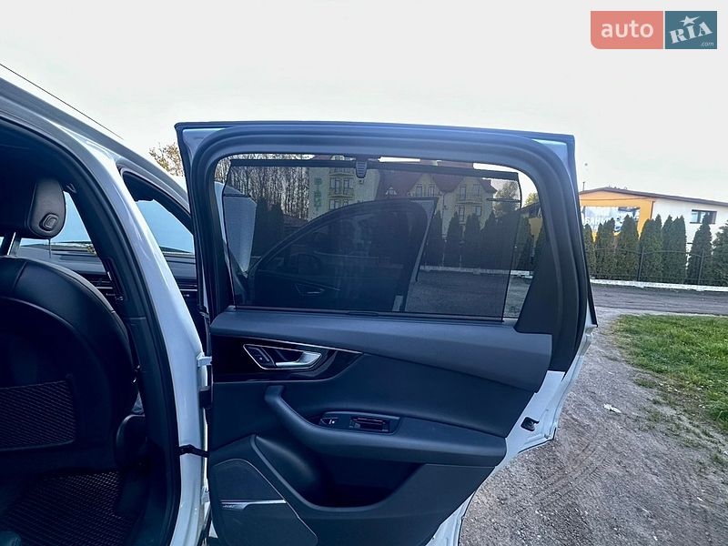 Внедорожник / Кроссовер Audi Q7 2018 в Трускавце