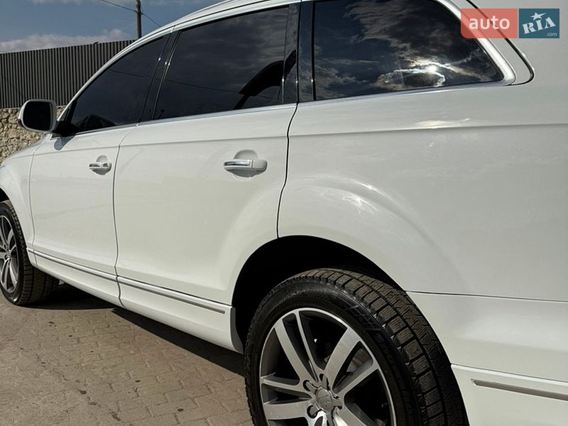 Внедорожник / Кроссовер Audi Q7 2013 в Тернополе