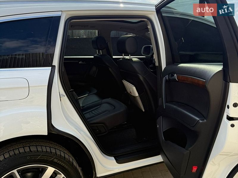 Внедорожник / Кроссовер Audi Q7 2013 в Тернополе