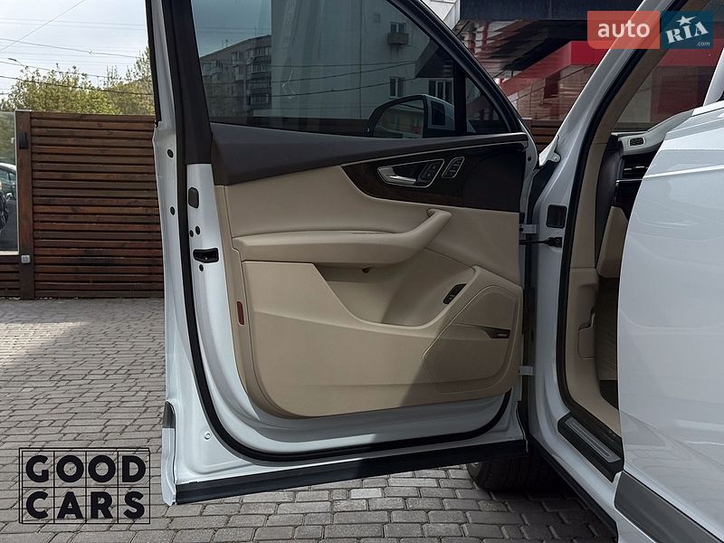 Внедорожник / Кроссовер Audi Q7 2018 в Одессе