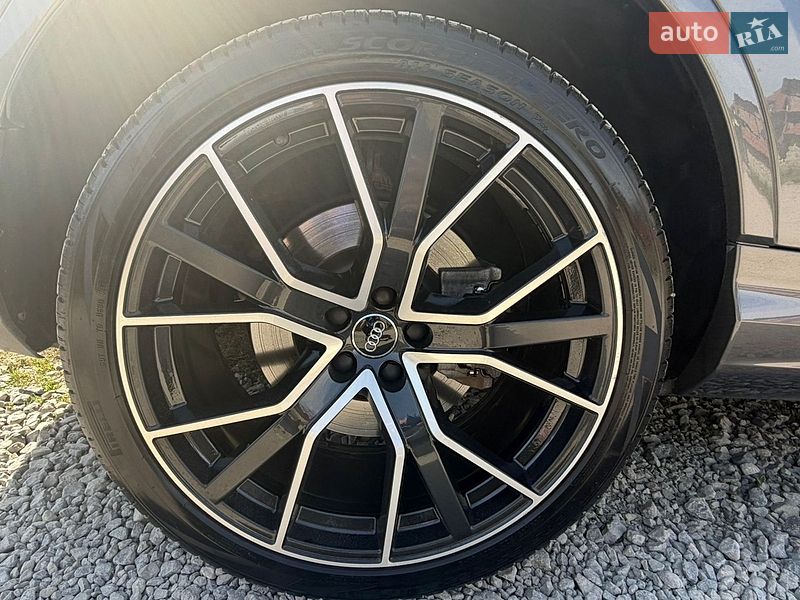 Внедорожник / Кроссовер Audi Q7 2020 в Каменец-Подольском