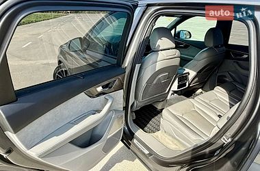Внедорожник / Кроссовер Audi Q7 2020 в Каменец-Подольском