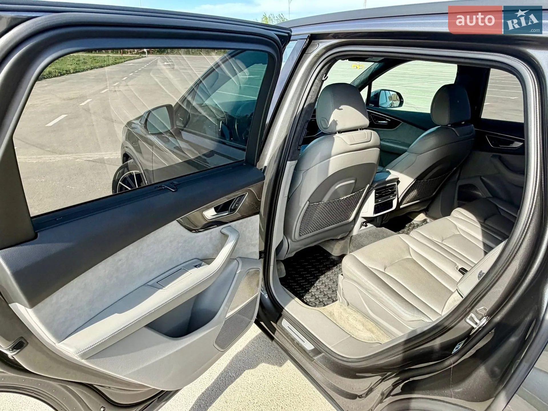 2020 Audi Q7 - мініатюра 26