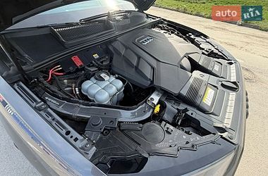 Внедорожник / Кроссовер Audi Q7 2020 в Каменец-Подольском