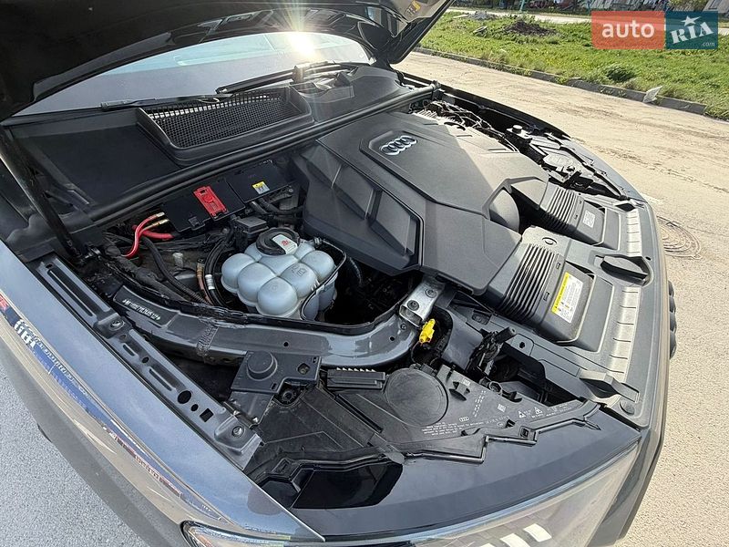 Внедорожник / Кроссовер Audi Q7 2020 в Каменец-Подольском