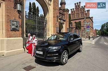 Внедорожник / Кроссовер Audi Q7 2010 в Черновцах
