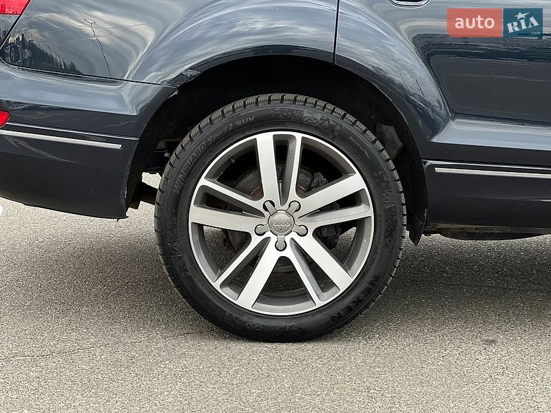 Внедорожник / Кроссовер Audi Q7 2012 в Киеве