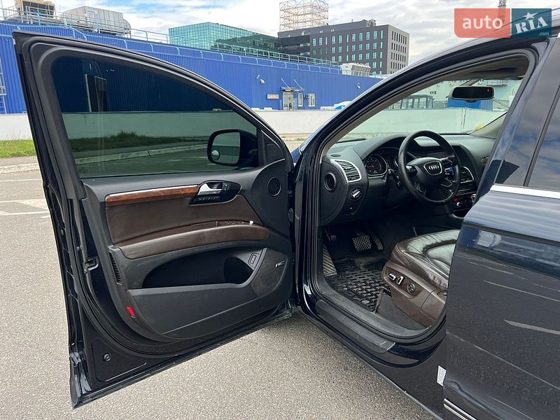 Внедорожник / Кроссовер Audi Q7 2012 в Киеве