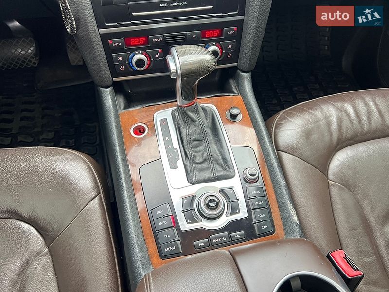 Внедорожник / Кроссовер Audi Q7 2012 в Киеве