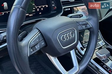 Позашляховик / Кросовер Audi Q7 2021 в Прилуках