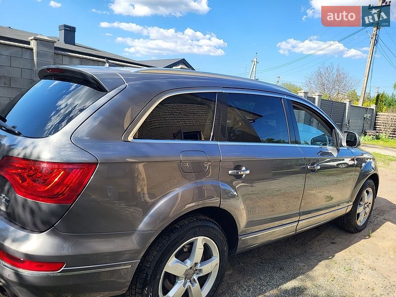 Внедорожник / Кроссовер Audi Q7 2013 в Днепре