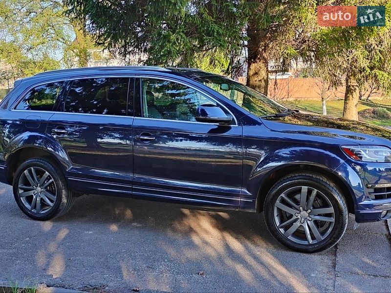 Внедорожник / Кроссовер Audi Q7 2014 в Дубно