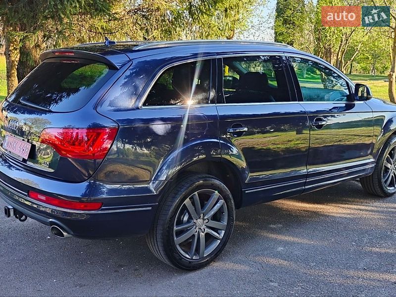 Внедорожник / Кроссовер Audi Q7 2014 в Дубно