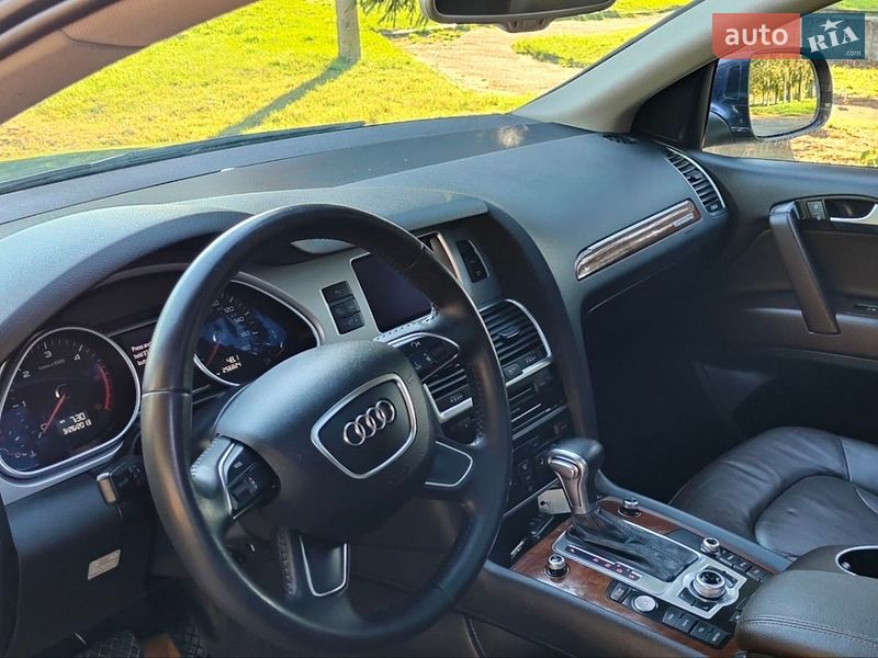 Внедорожник / Кроссовер Audi Q7 2014 в Дубно