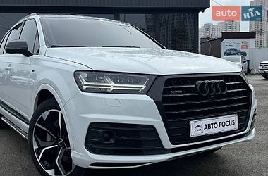 Внедорожник / Кроссовер Audi Q7 2017 в Киеве
