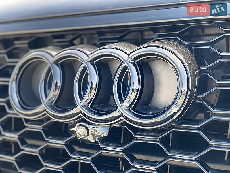 Внедорожник / Кроссовер Audi Q7 2018 в Киеве