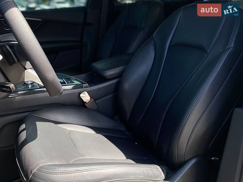Внедорожник / Кроссовер Audi Q7 2018 в Киеве