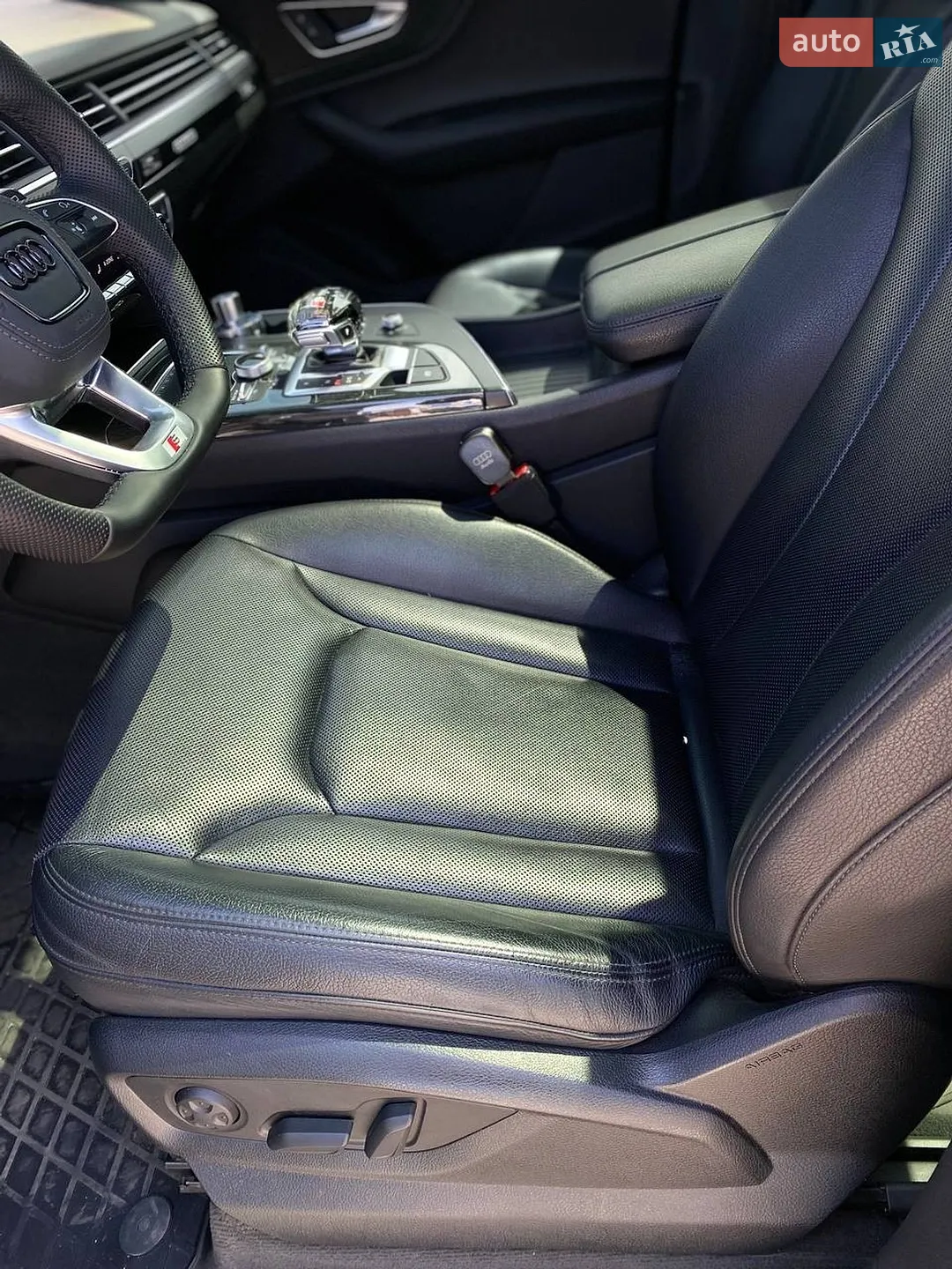 2018 Audi Q7 - мініатюра 32
